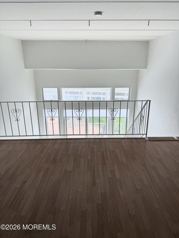 448 Ocean Ave N #6B - Photo 5 of 12