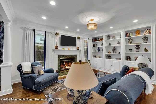 312 Essex Ave - Photo 7 of 29