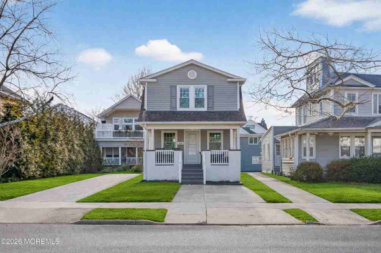 211 Lareine Ave - Photo 2 of 37