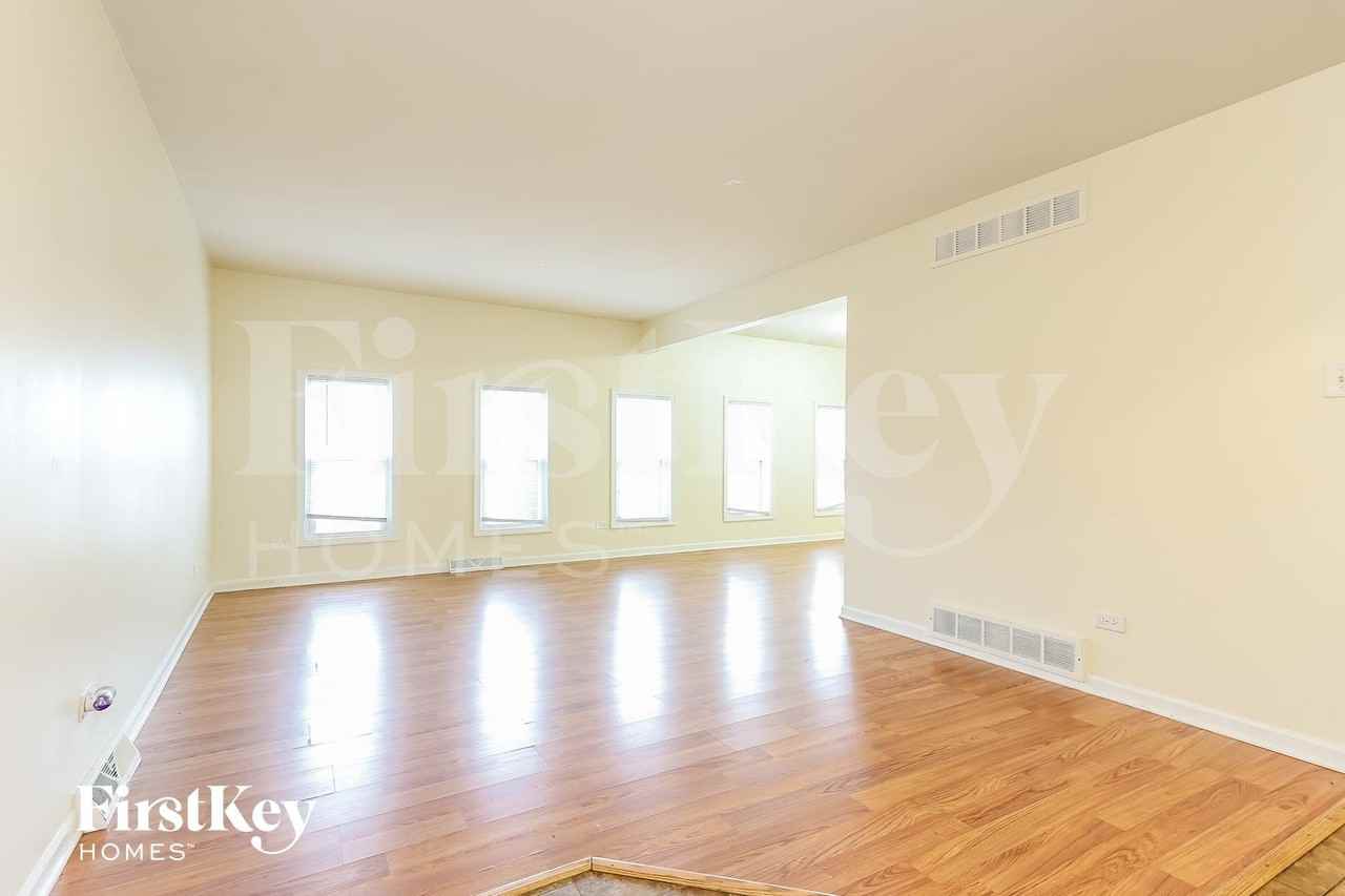 3617 177th Pl - Photo 3 of 15