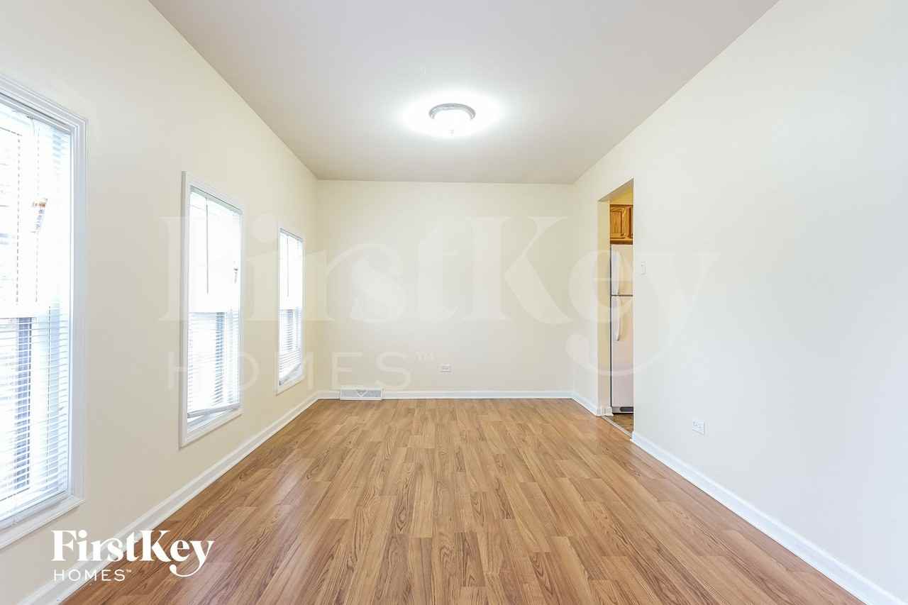 3617 177th Pl - Photo 5 of 15