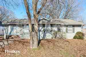 featured image of 2921 Ridgeway Dr