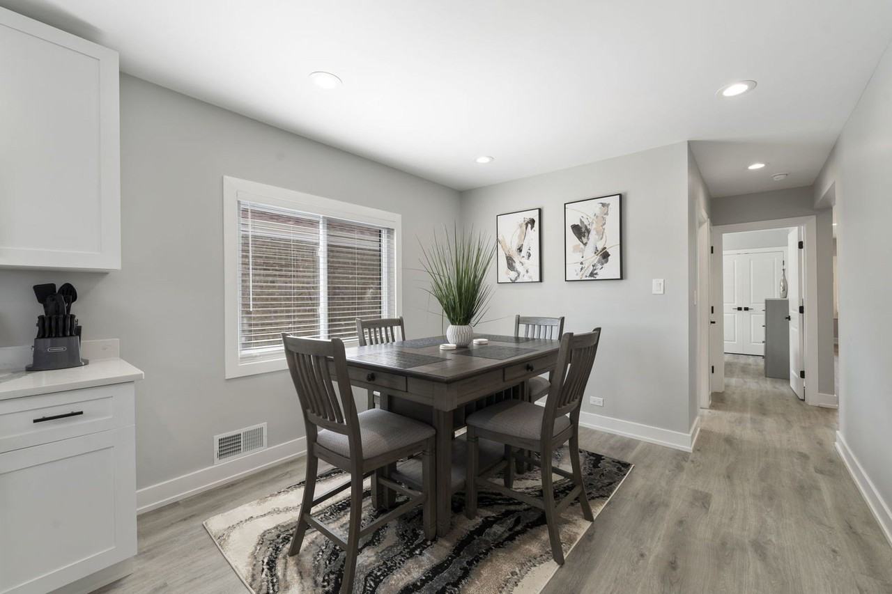 5347 W Gladys Ave #1 - Photo 7 of 17