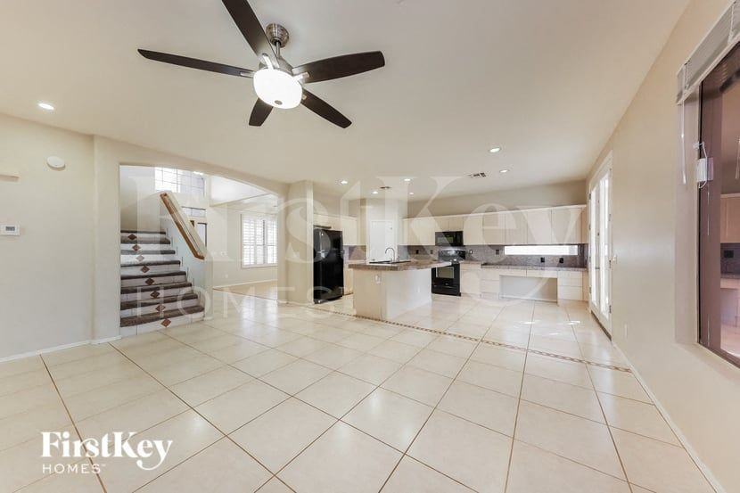 16221 W Marconi Ave - Photo 3 of 16