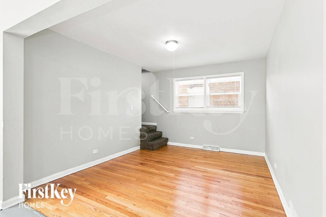 1243 W 123rd St - Photo 5 of 19