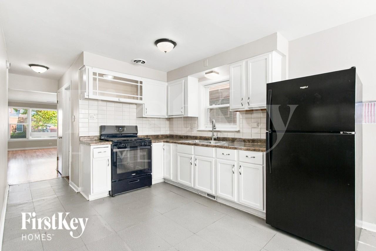 1243 W 123rd St - Photo 6 of 19