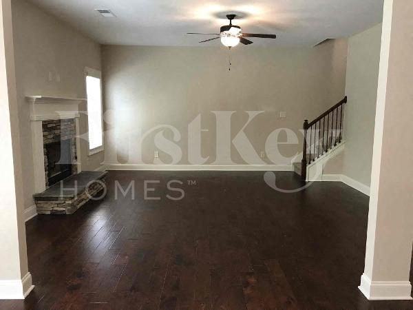 111 Village Pl - Photo 4 of 21