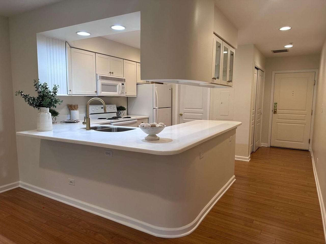 1635 N Milwaukee Ave #105 - Photo 5 of 19
