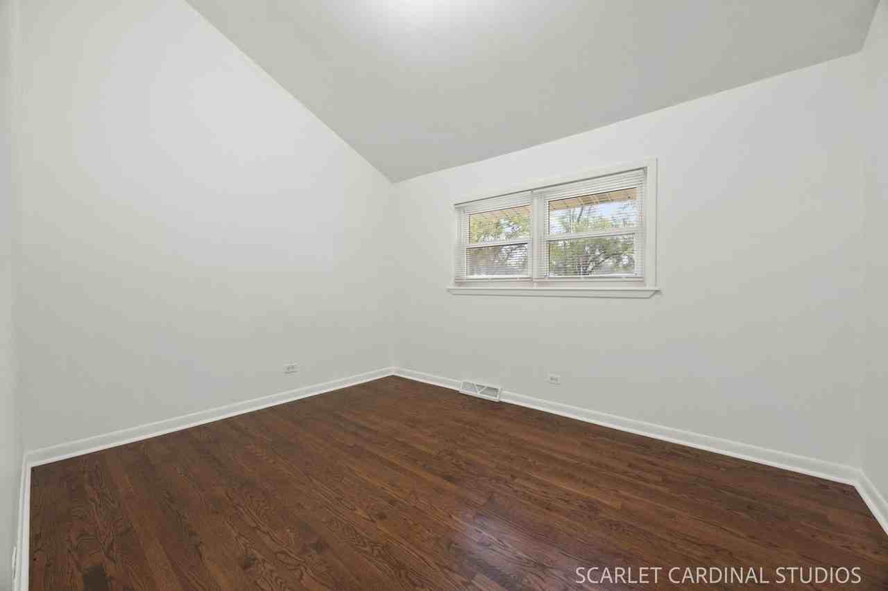 452 N Addison Rd - Photo 7 of 22