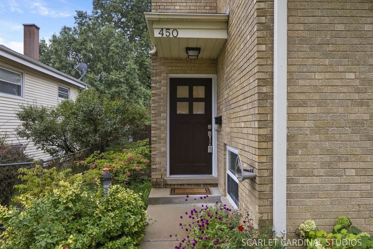 450 N Addison Rd - Photo 2 of 21