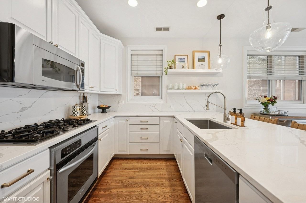 3543 N Southport Ave #3S - Photo 6 of 18