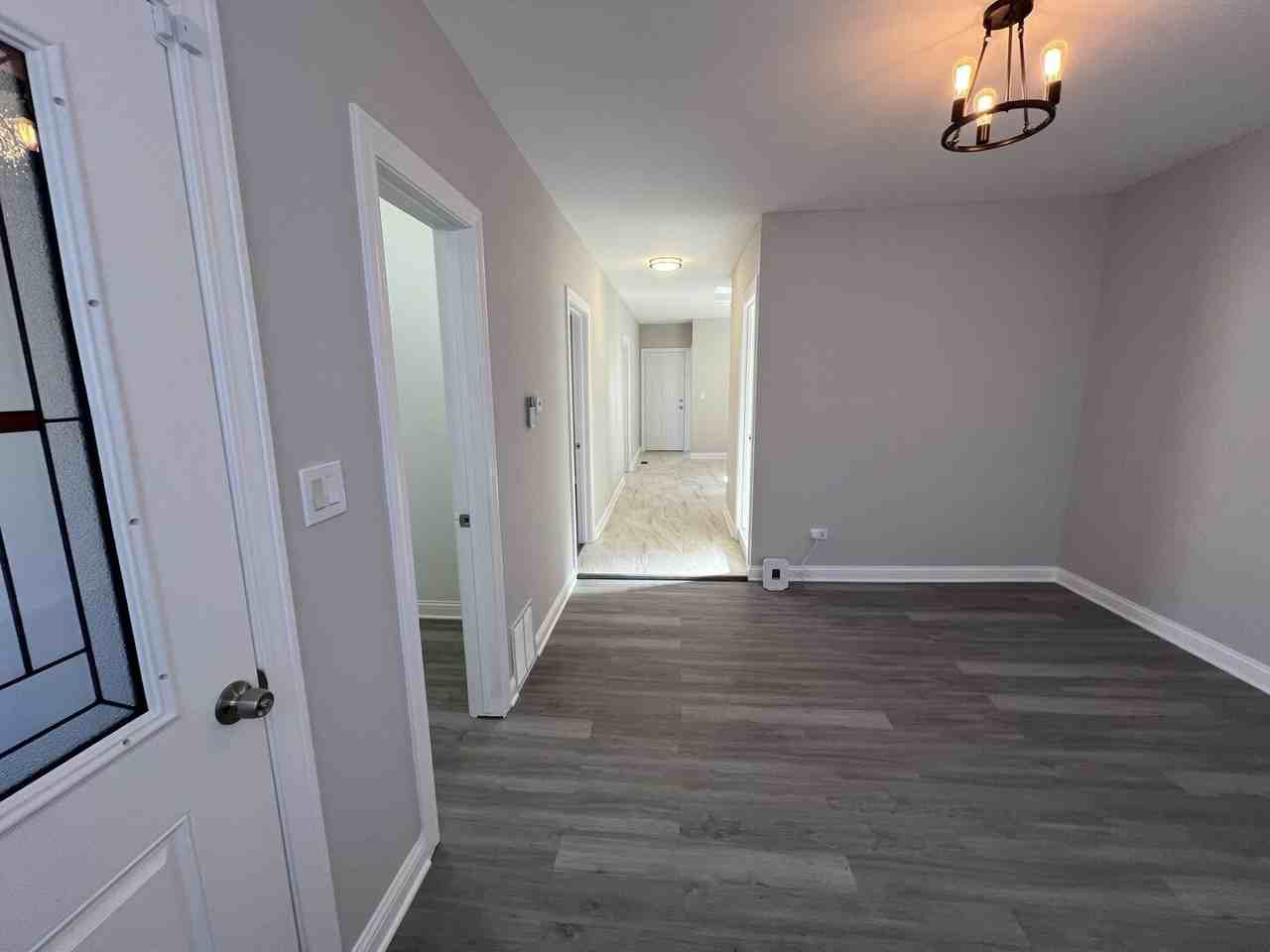 5337 S Fairfield Ave #1 - Photo 2 of 11
