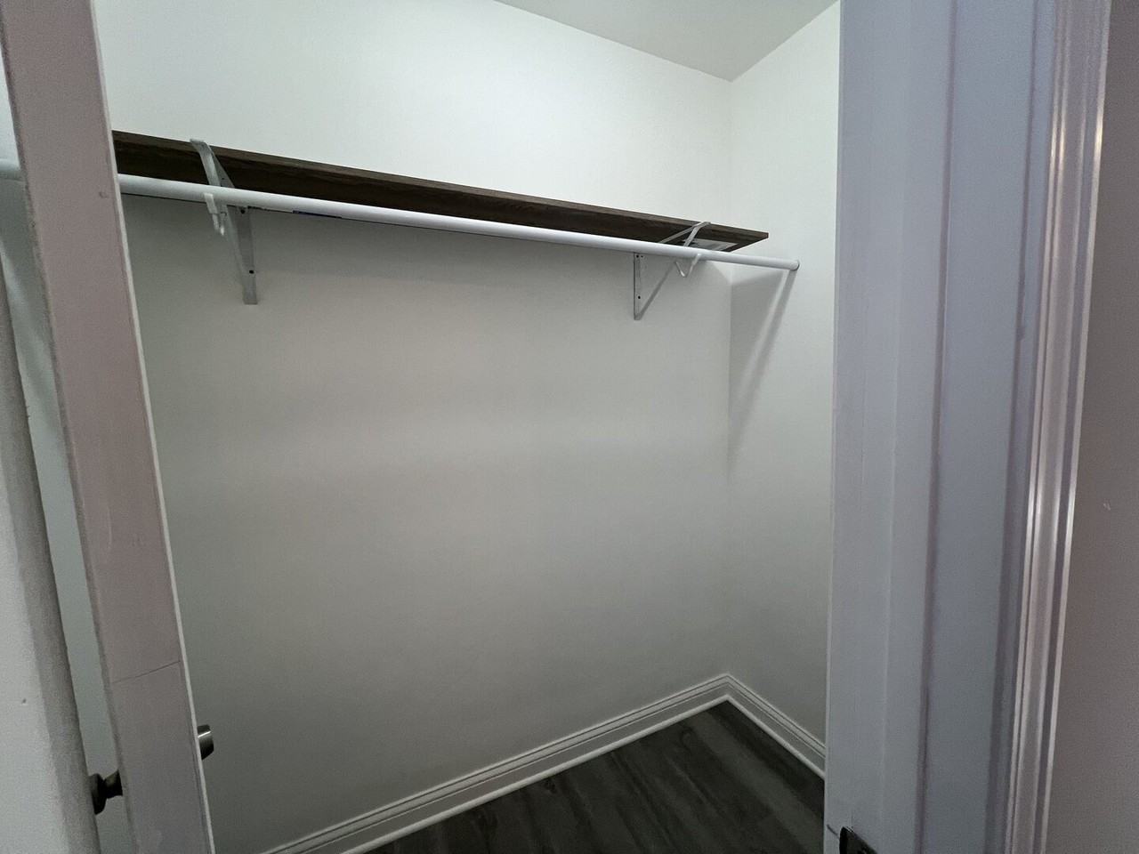 5337 S Fairfield Ave #1 - Photo 3 of 11