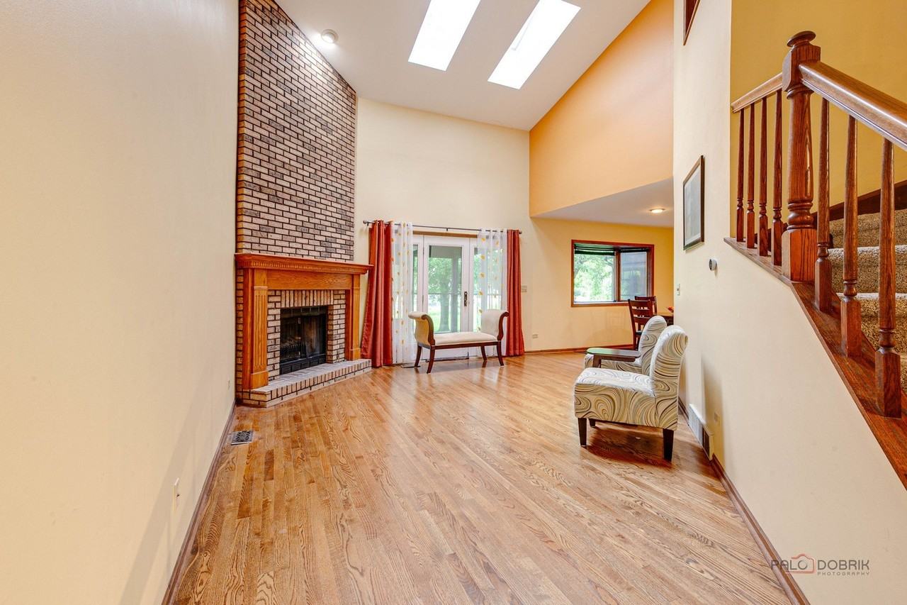 1613 Pebble Beach Dr - Photo 7 of 37