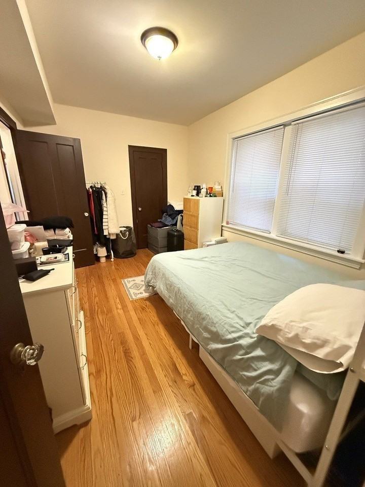4950 N Albany Ave #1 - Photo 7 of 20