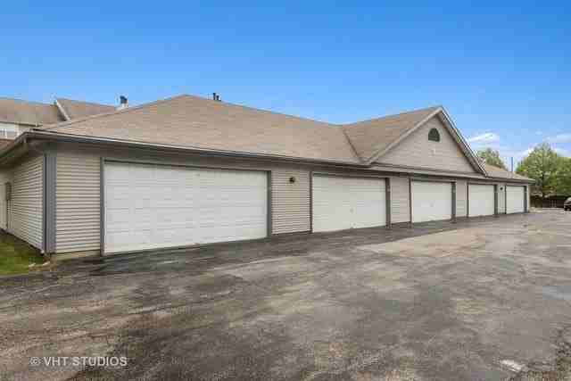 73 Kensington Cir #108 - Photo 2 of 14