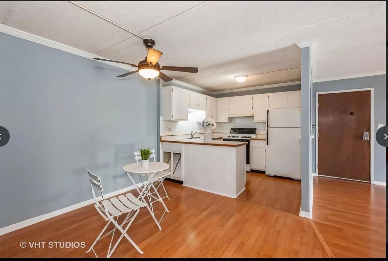 5S066 Pebblewood Ln #B9 - Photo 3 of 8
