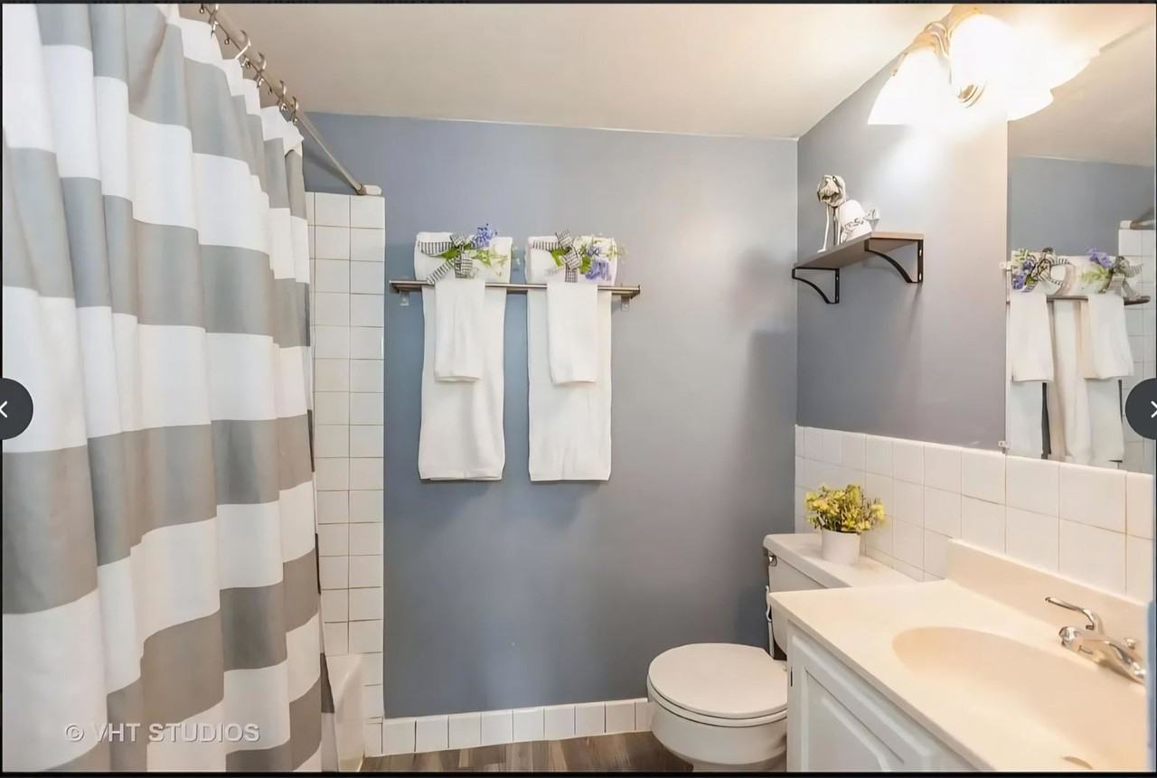 5S066 Pebblewood Ln #B9 - Photo 5 of 8