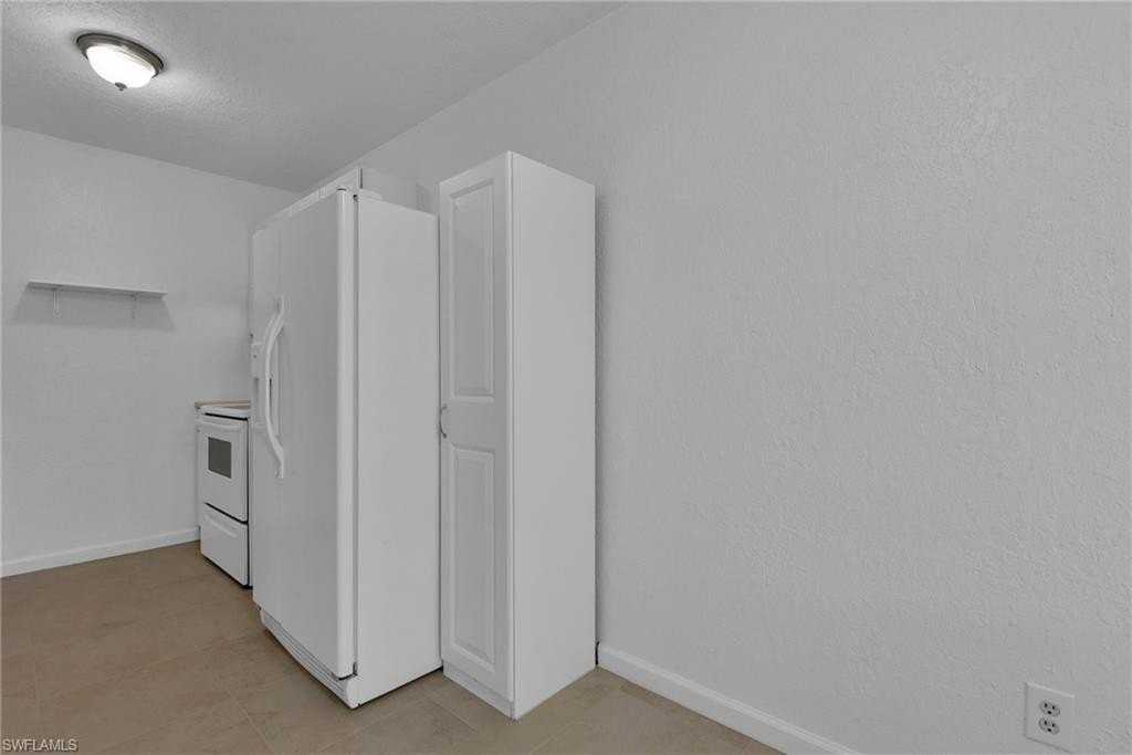 4617 Bayshore Dr #H5 - Photo 4 of 21