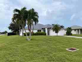 142 Sw 34th Pl - Photo 1 of 1