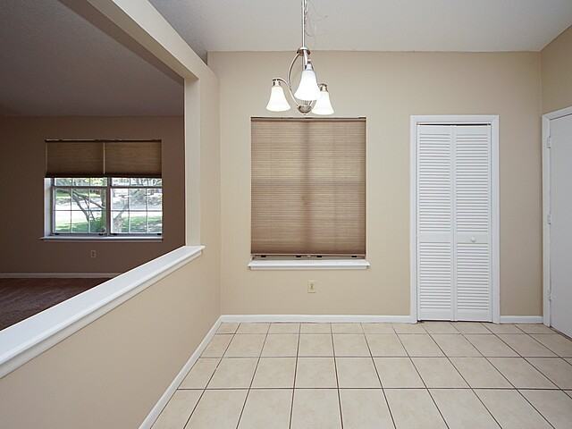 1022 Oakcrest Dr - Photo 2 of 50