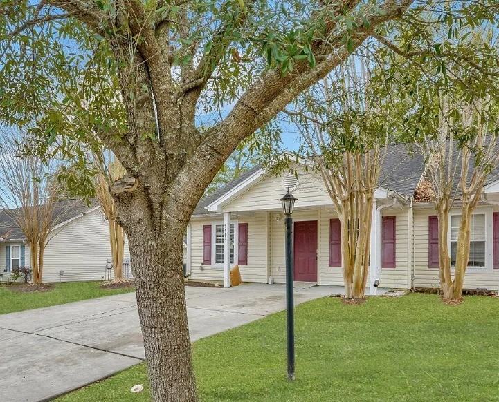 7883 Park Gate Dr - Photo 6 of 45