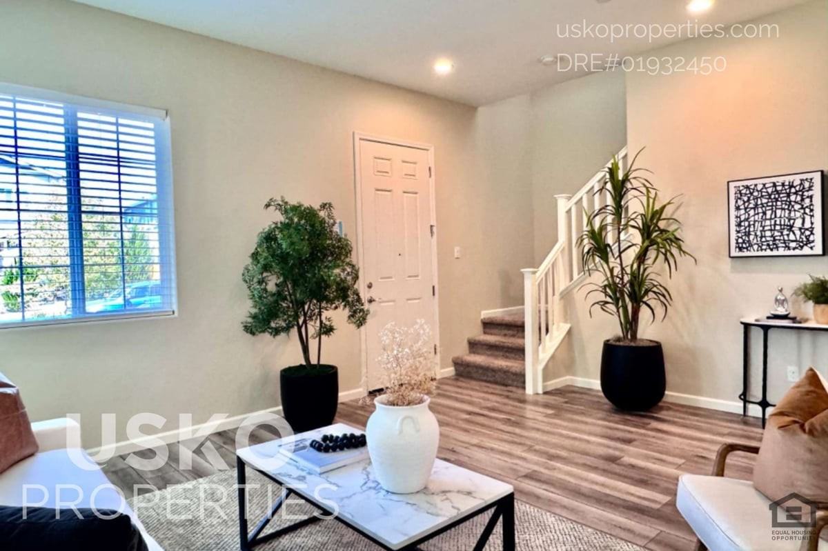 159 Alboran Sea Cir - Photo 3 of 24