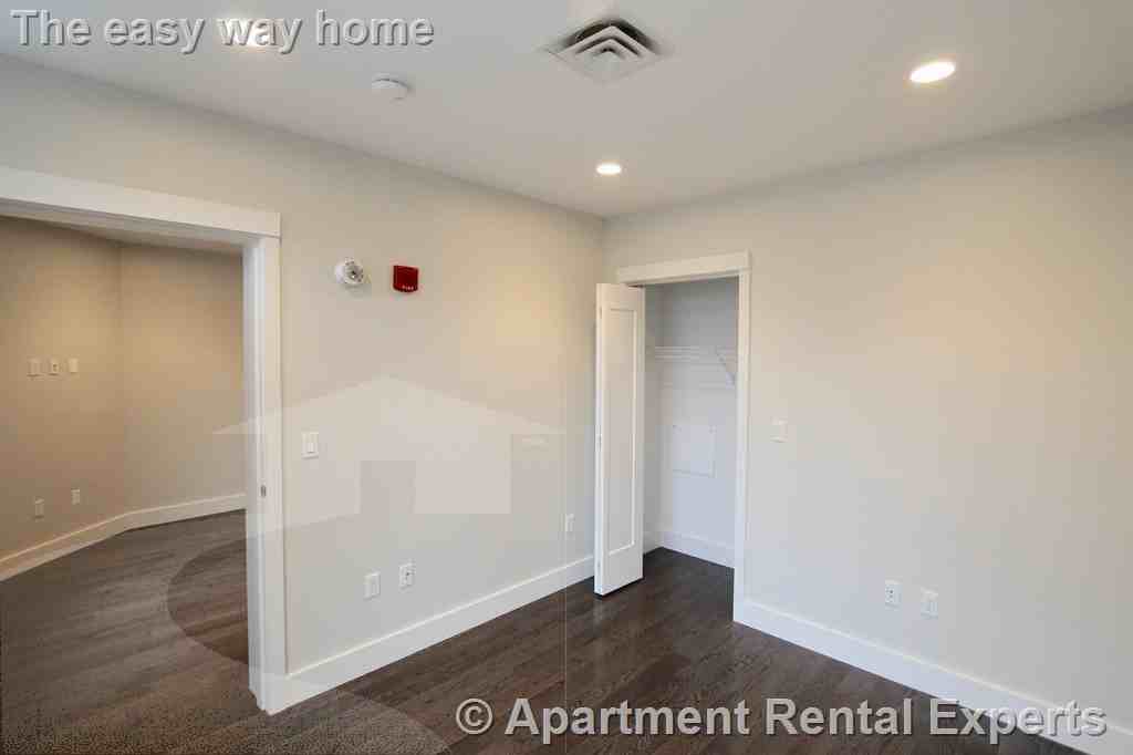 434 Mcgrath Hwy #213 - Photo 6 of 10