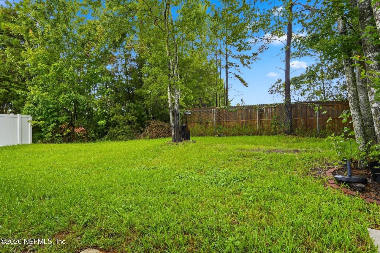 3520 Alec Dr - Photo 4 of 37