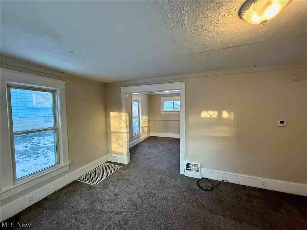 2157 10th St Sw - Photo 5 of 23