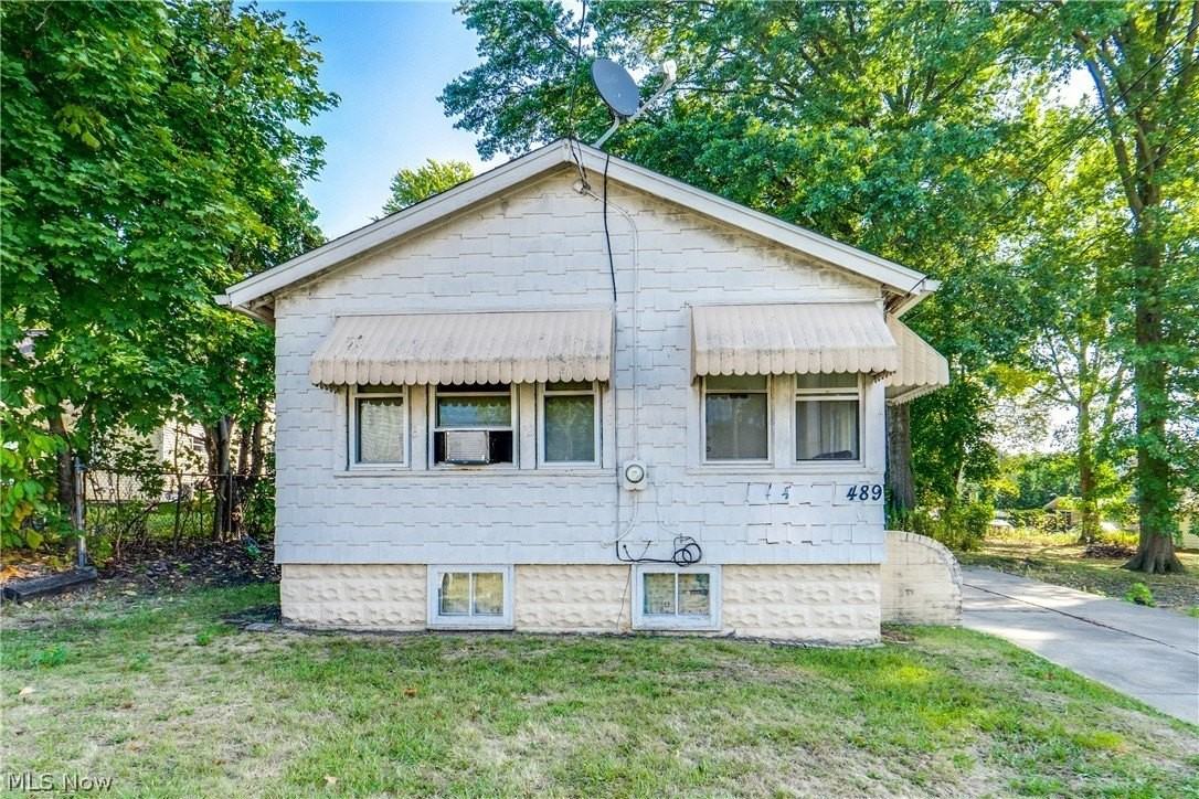 489 Allyn St - Photo 2 of 18