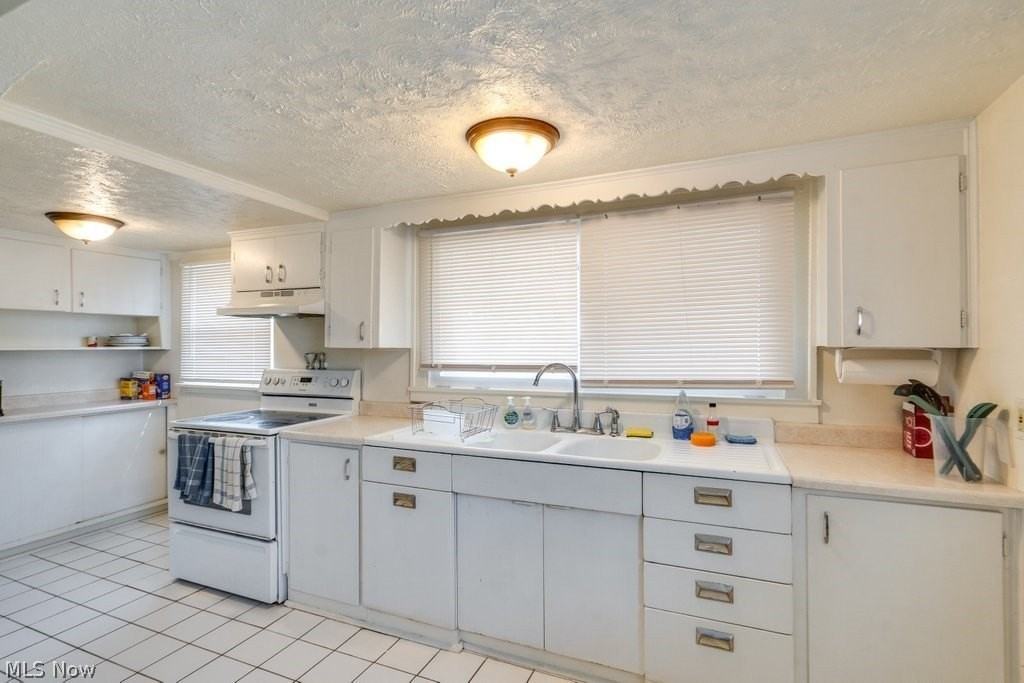 489 Allyn St - Photo 5 of 18