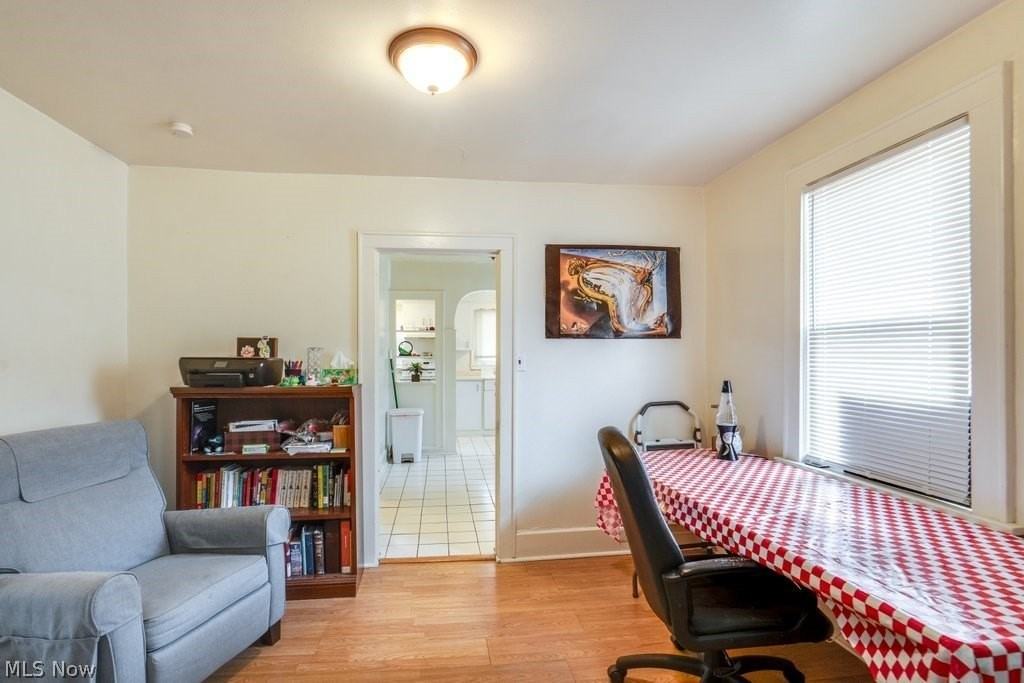 489 Allyn St - Photo 7 of 18