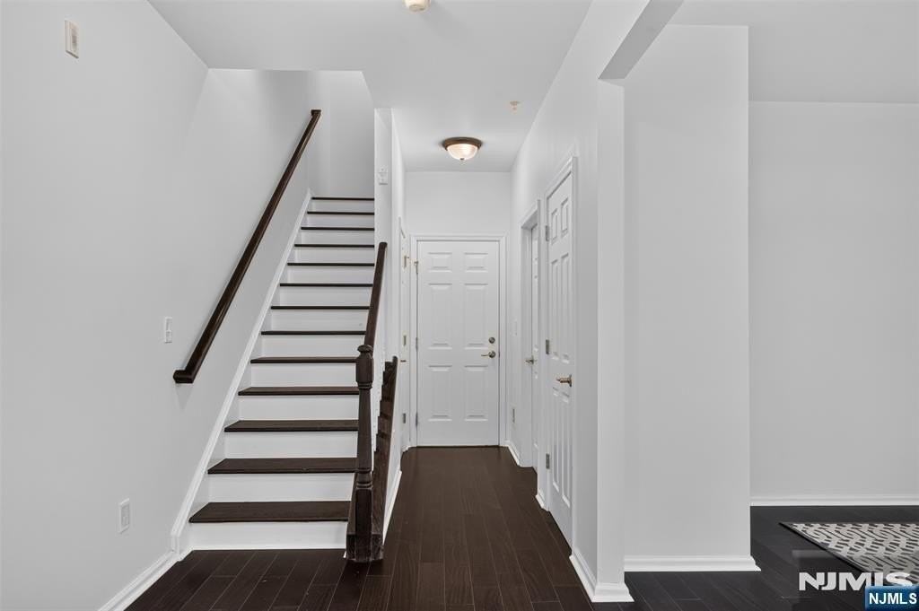 46 Truman Dr - Photo 6 of 48