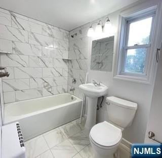 441 Lawn Ave #5 - Photo 6 of 8