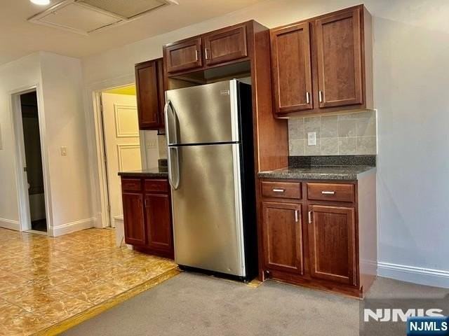 539 Anderson Ave - Photo 5 of 11