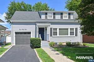 featured image of 149 Seton Pl