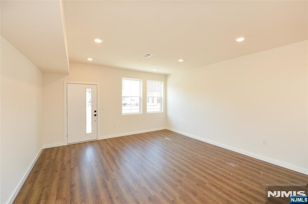 91 Union St #12A - Photo 3 of 22