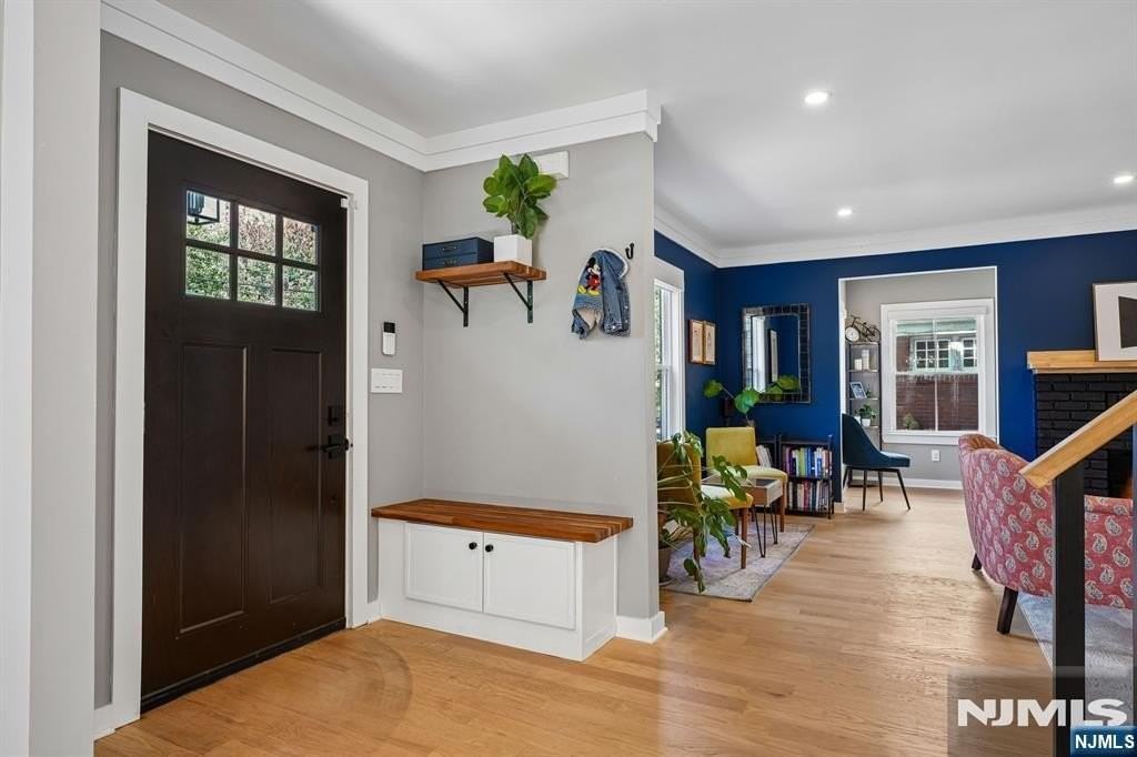 39 Walnut Cres - Photo 2 of 43