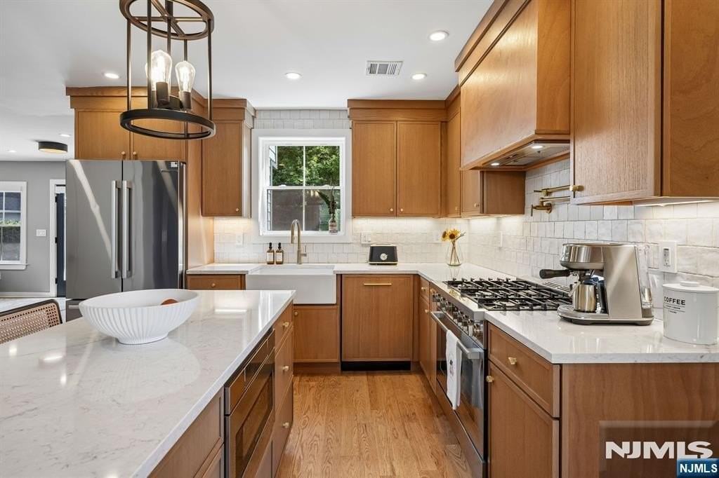 39 Walnut Cres - Photo 6 of 43