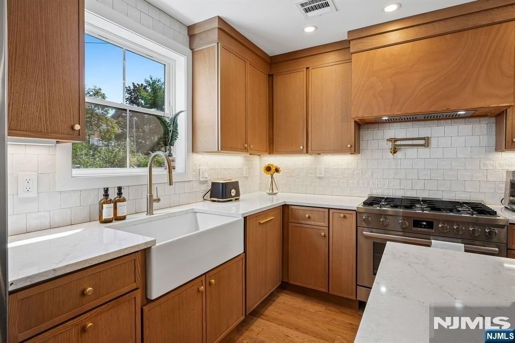 39 Walnut Cres - Photo 7 of 43