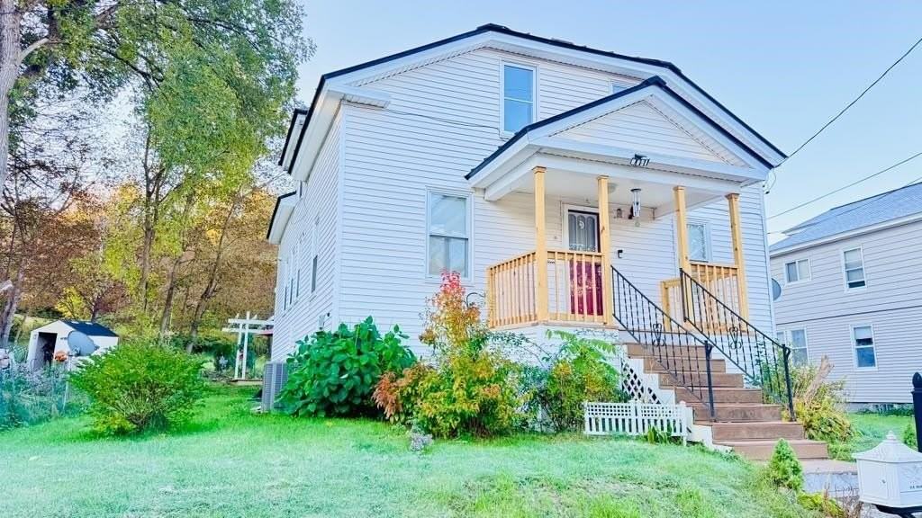 16 Hartford St - Photo 3 of 46