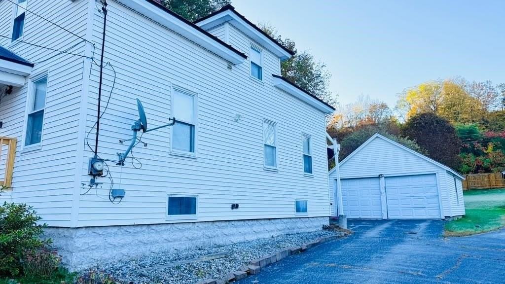 16 Hartford St - Photo 6 of 46