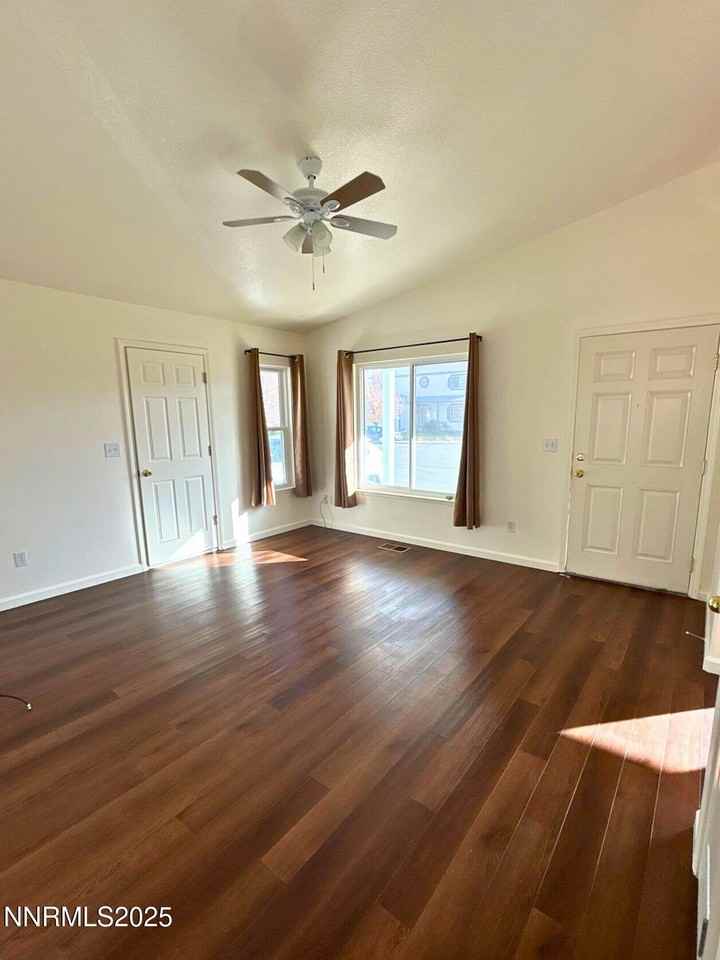 17711 Casita Ct - Photo 4 of 20