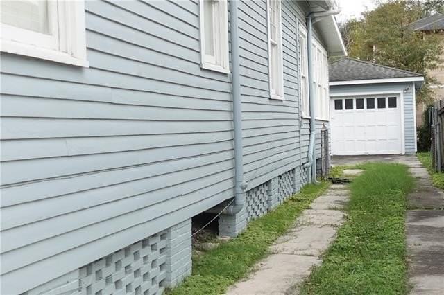 2911 Calhoun St - Photo 2 of 9
