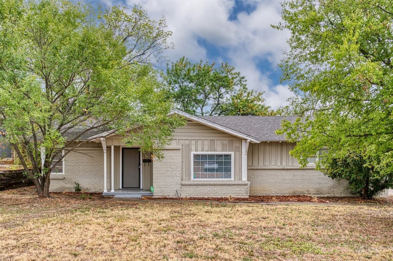 1604 Weiler Blvd - Photo 3 of 31