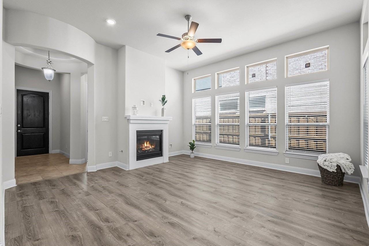 708 Waterbrook Pkwy - Photo 6 of 28