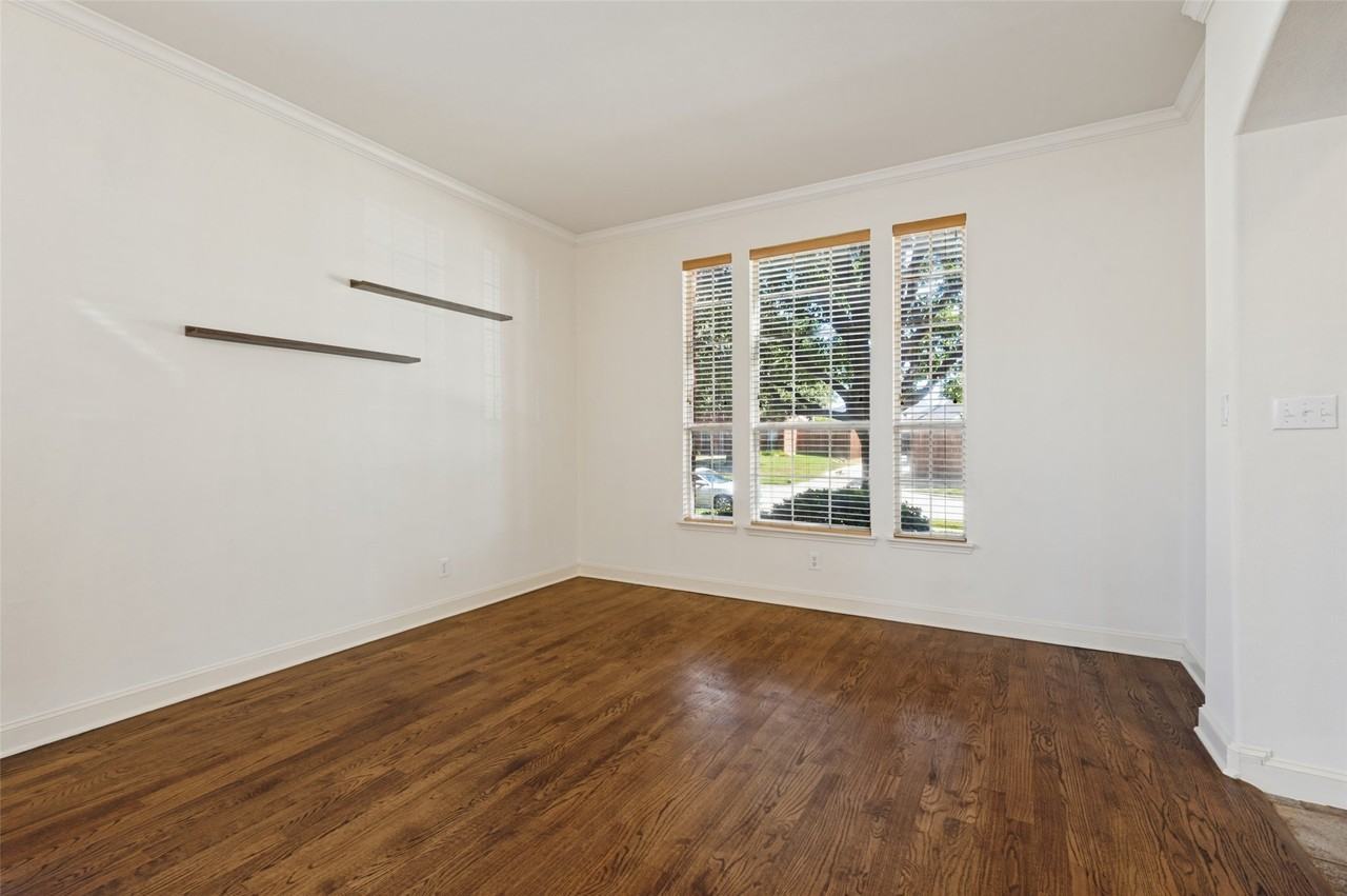 12731 Daimler Dr - Photo 6 of 29