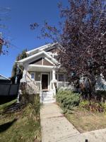 featured image of 7216 21 Ave Sw
