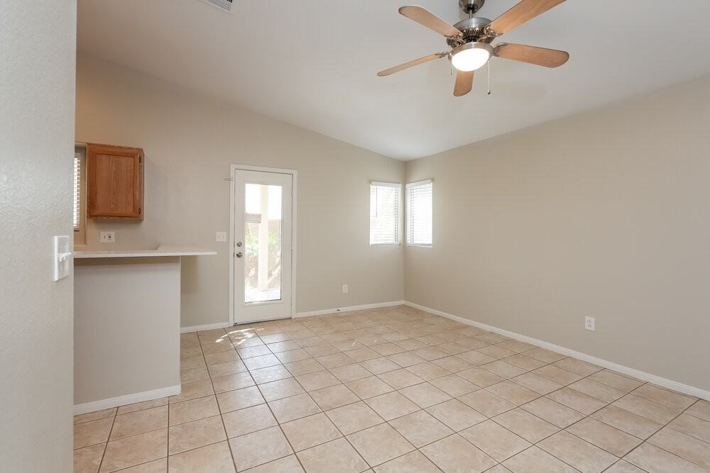 5025 Sail Rock Pl - Photo 4 of 16